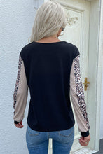 Load image into Gallery viewer, Leopard Color Block Long Sleeve Sweatshirt
