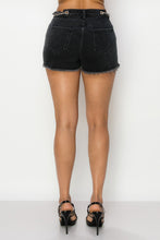 Load image into Gallery viewer, Side Chain Detailed Denim Shorts
